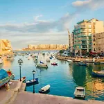 דירה Comfortable 3br In The Centre Of By 360 Estates