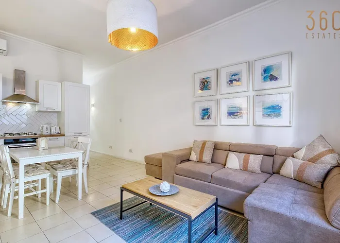 Apartment Comfortable 3br In The Centre Of By 360 Estates *