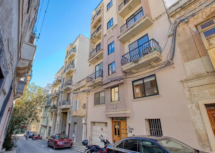 Comfortable 3br In The Centre Of By 360 Estates *