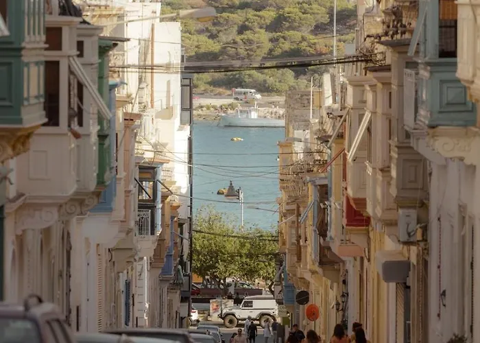 Διαμέρισμα Comfortable 3br In The Centre Of By 360 Estates *